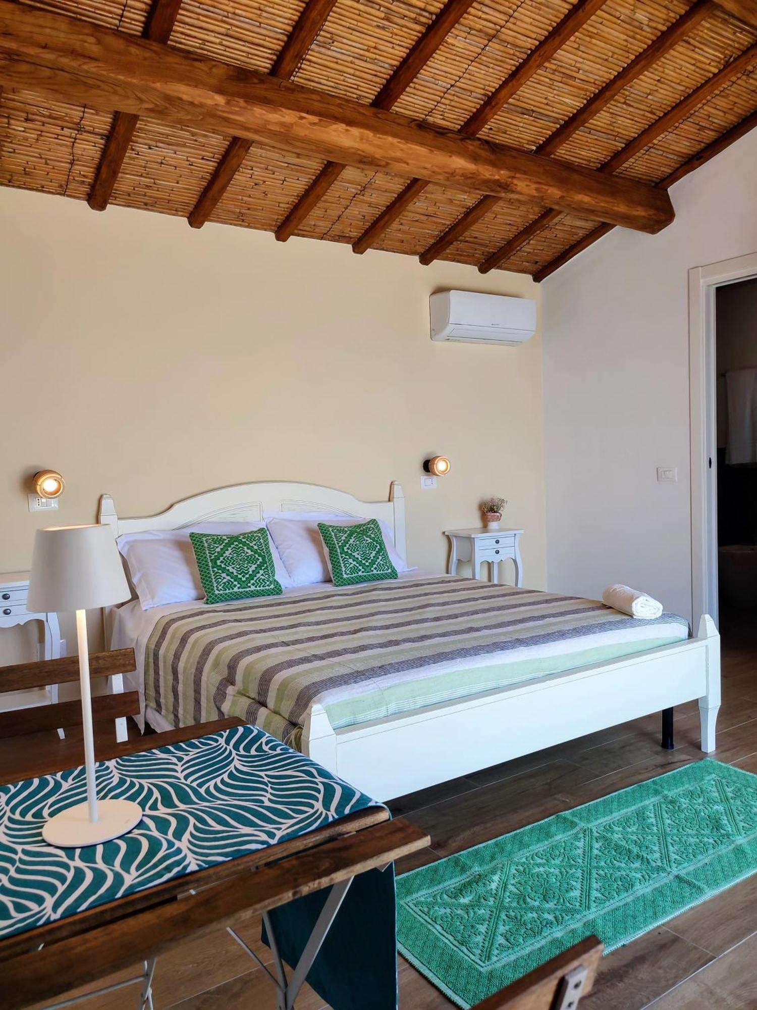 Stazzu Barecca B&B Cugnana Verde Exterior photo